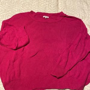 Pink sweater with 3/4 length sleeves